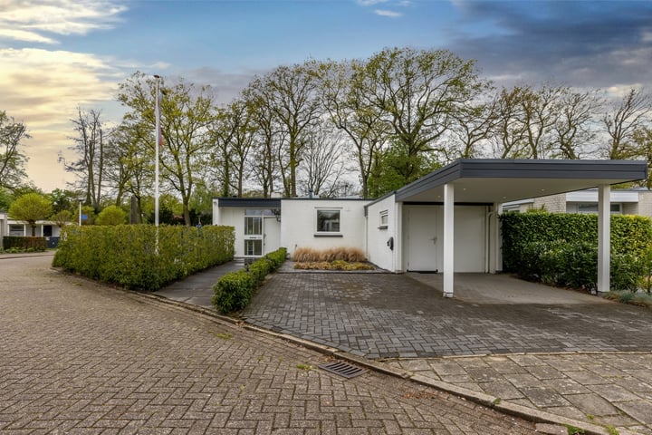Simon Vestdijkstraat 1 in Hengelo
