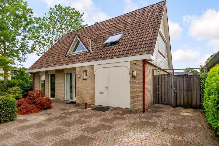 Simone Signoretstraat 43 in Almere foto