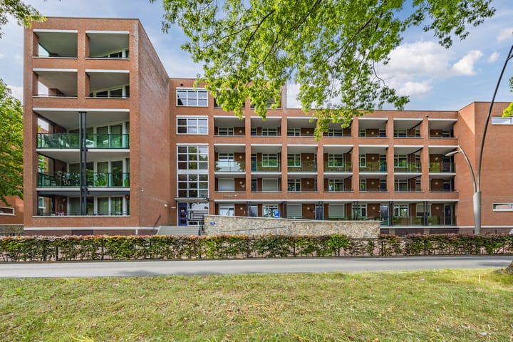 Singel 1940-1945 83C in Oss