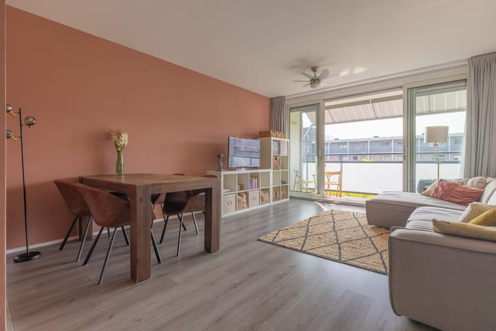 Photo of property Sinnigvelderstraat 321, Weesp