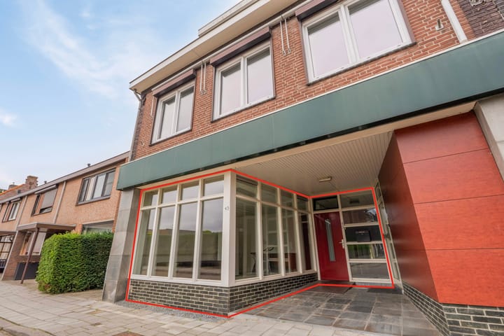Photo of property Sint Annastraat 43, Tegelen