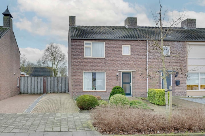 Photo of property Sint Hubertusstraat 50, Liessel