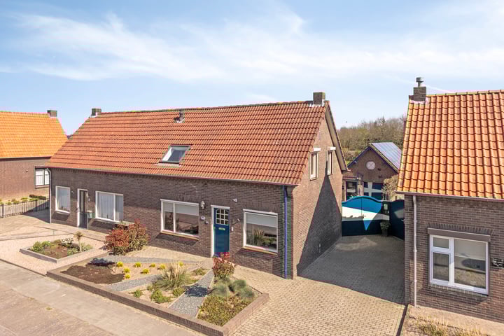 Photo of property Sint Janslaan 14, Sambeek