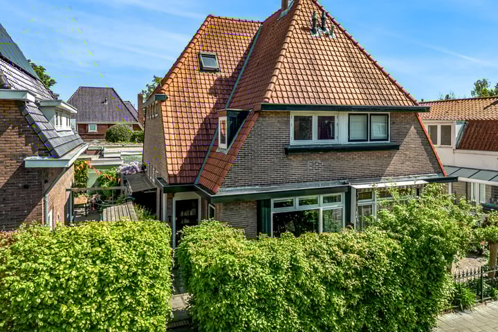 Sint Janslaan 5 in Bussum