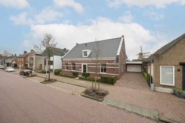 Sint Janstraat 72 in Sprundel