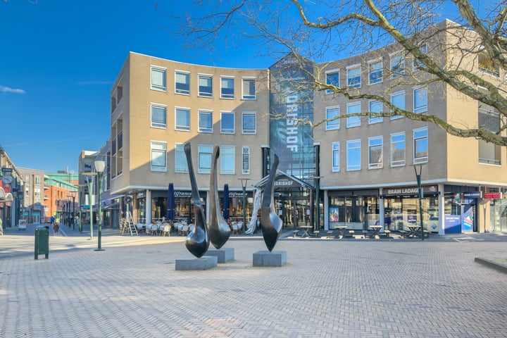 Photo of property Sint Jorisplein 100, Ridderkerk