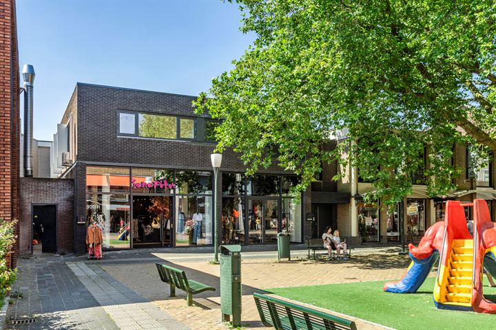 Sint Jorisplein 30c in Ridderkerk