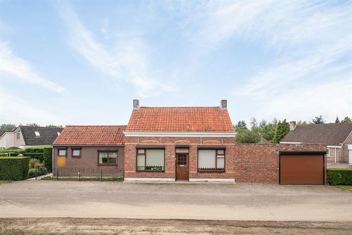 Sint Josephstraat 24 in Hengstdijk