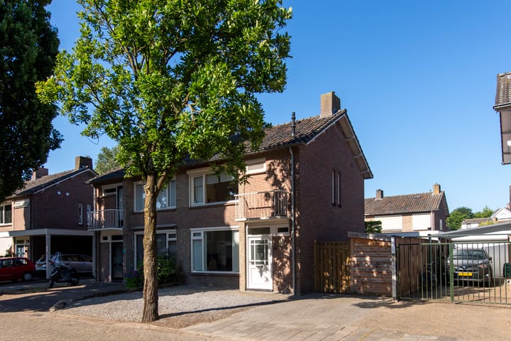 Photo of property Sint Lambertusstraat 11, Hilvarenbeek
