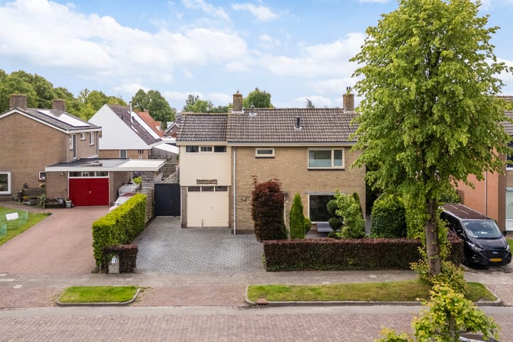 Sint Martensdyk 34 in Scharnegoutum