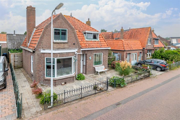 Sint Odulphusstraat 4 in Bakhuizen