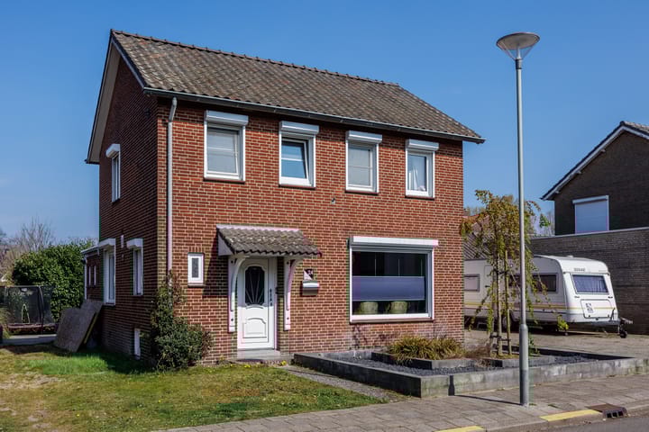 Sint Petrusstraat 24 in Bergen L