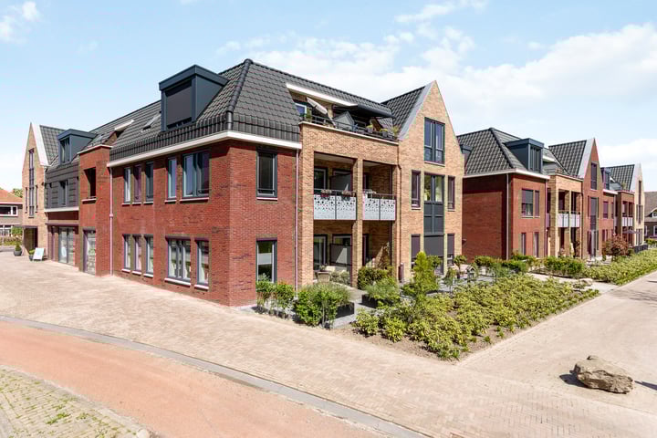 Sint Remigiusstraat 6 in Weerselo foto
