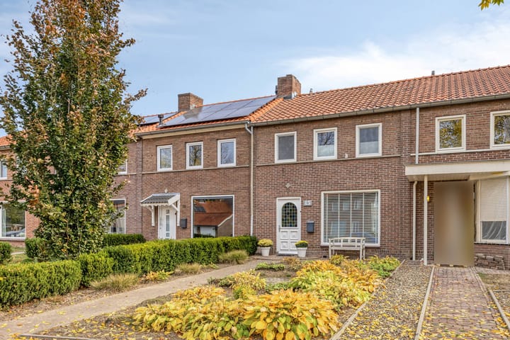Photo of property Sint Severinuslaan 15, Veldhoven