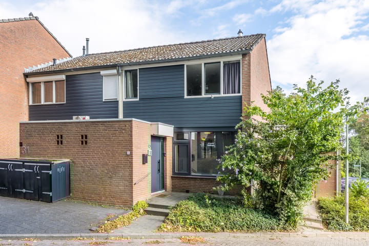 Sint Teunisstraat 33 in Hoensbroek