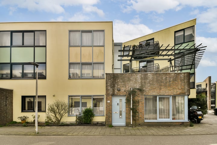 Photo of property Sis Heijsterpad 52, Leiden