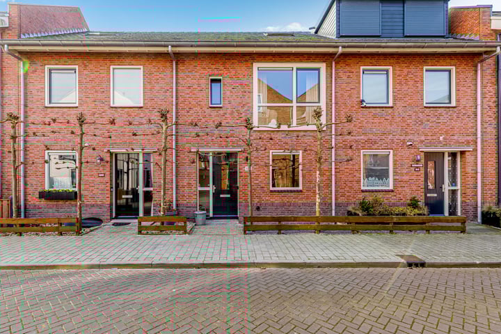 Photo of property Sjorsstraat 30, Almere