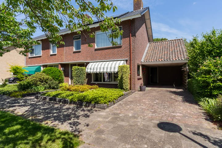 Photo of property Skriesstrjitte 35, Stiens