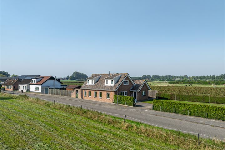 Slaakweg 10 in Heinkenszand