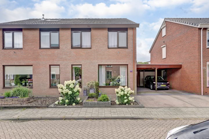 Sladenhuishoek 77 in Enschede