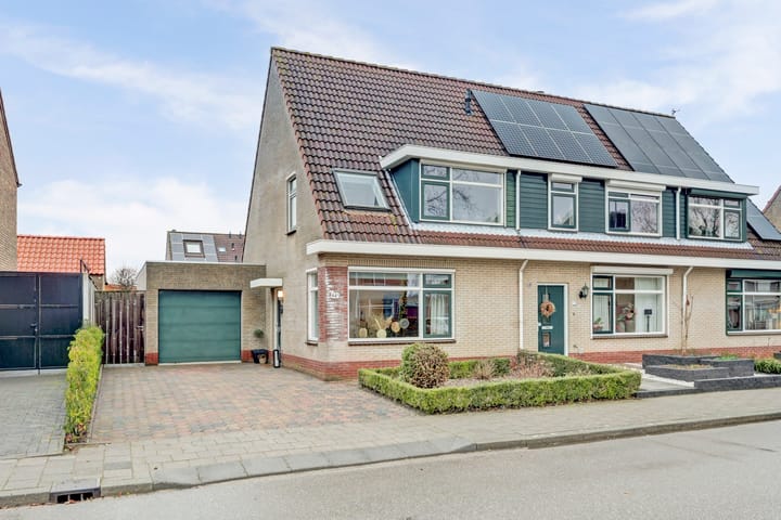 Slagveldstraat 44A in Kruiningen foto