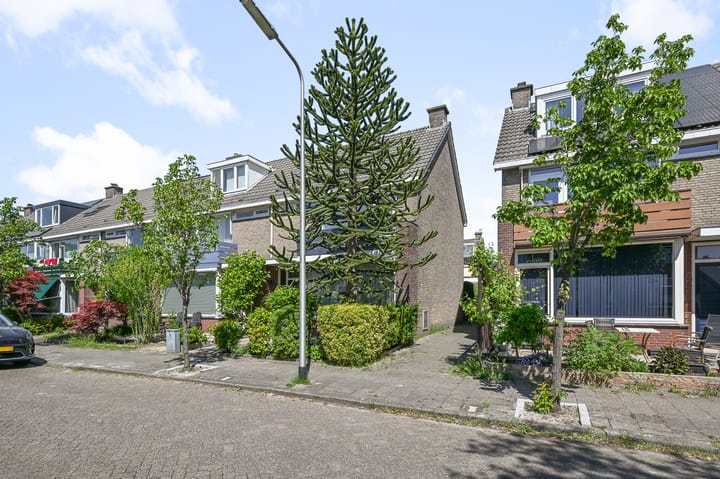 Slauerhofflaan 25 in Uithoorn