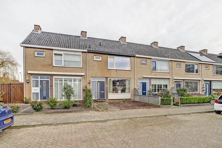 Slauerhoffstraat 27 in Ridderkerk