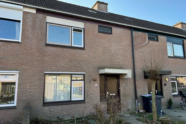 Photo of property Slechtvalk 50, Emmen