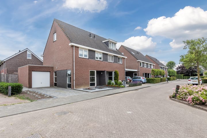 Photo of property Slijkhoef 23, Biezenmortel