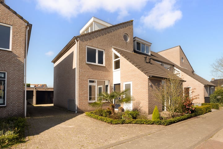Photo of property Slingebeek 8, Kaatsheuvel