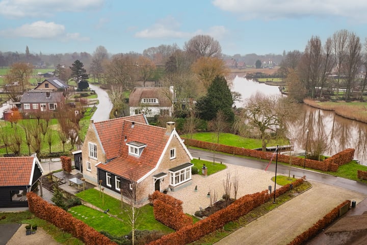 Photo of property Slingelandseweg 17A, Giessenburg