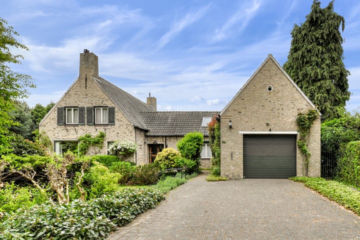 Slotlaan 34 in Oosterhout photo