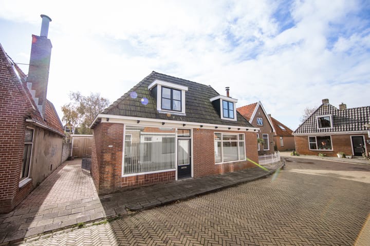 Photo of property Slotmakersstraat 13, Makkum