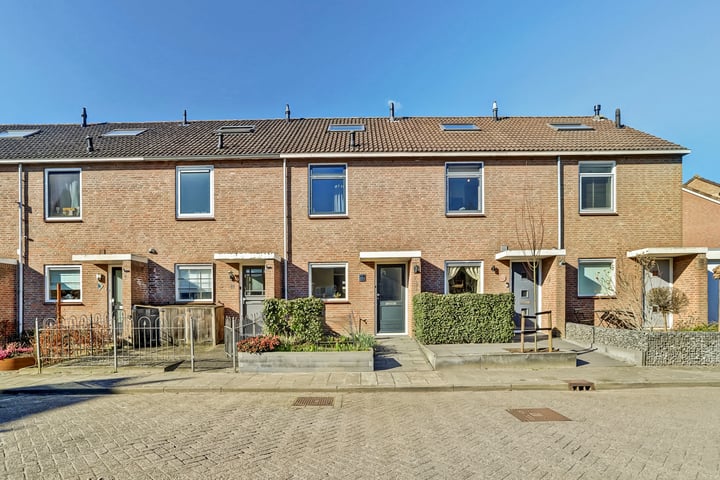 Photo of property Slotplein 24, Langerak