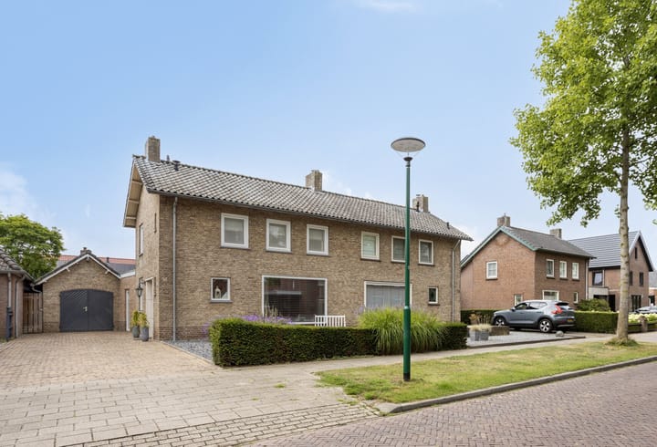 Slotstraat 13 in Beek en Donk