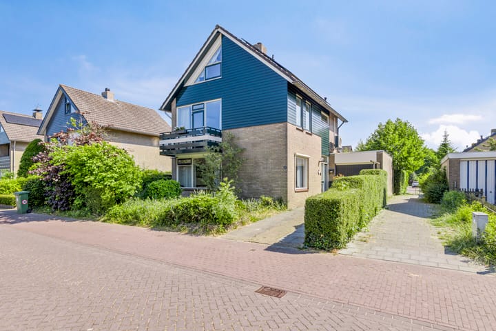 Photo of property Slotstraat 6, Kapelle