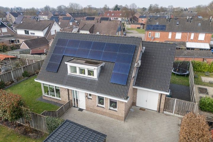 Photo of property Sluiskade NZ 27, Westerhaar-Vriezenveensewijk
