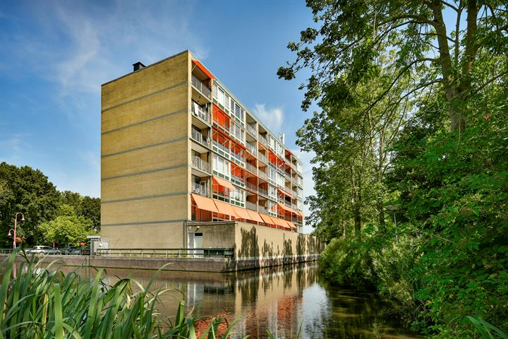 Sluisplein 29 in Ouderkerk aan de Amstel