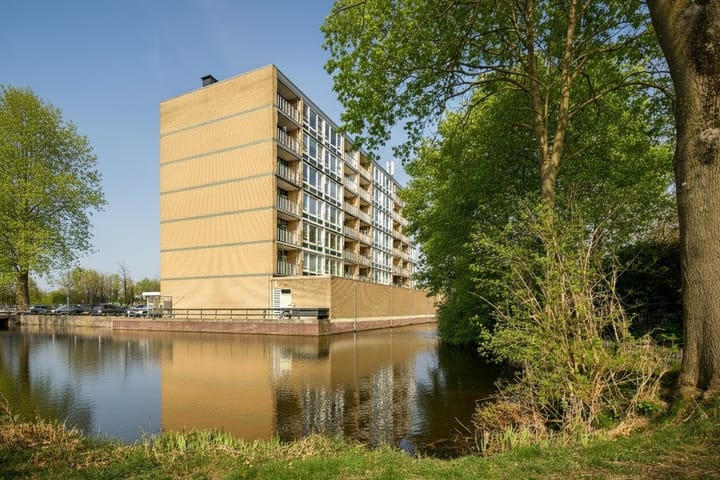 Sluisplein 33 in Ouderkerk aan de Amstel foto