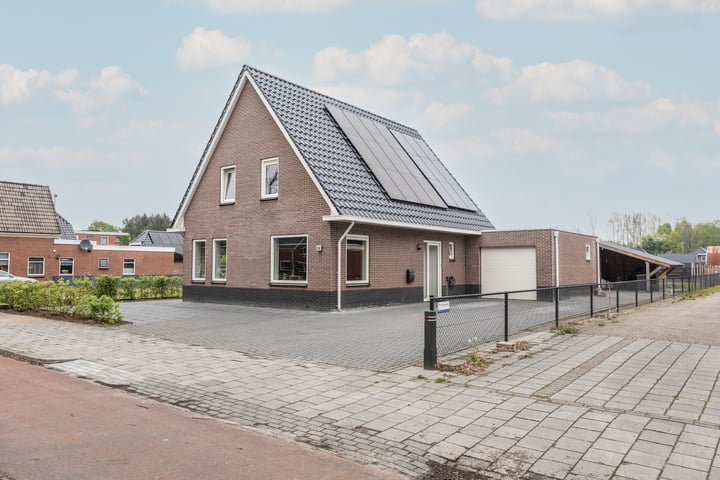 Photo of property Sluisstraat 138, Musselkanaal