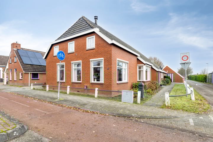 Photo of property Sluisstraat 88, Musselkanaal