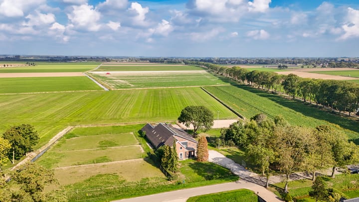 Sluisweg 30 in Alphen