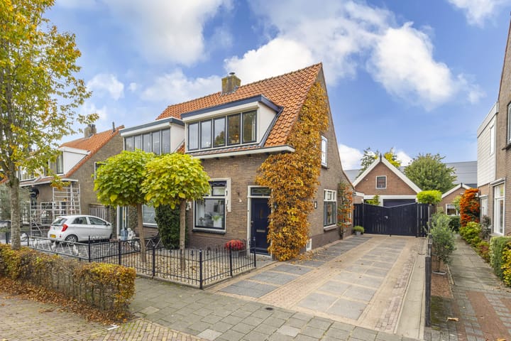Sluisweg 44 in Hardinxveld-Giessendam