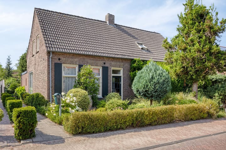Smalleweg 12 in Beek en Donk