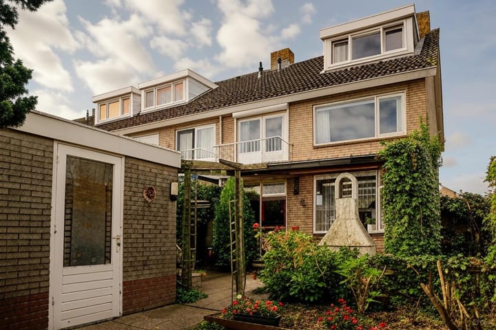 Smalweer 1 in Hardinxveld-Giessendam