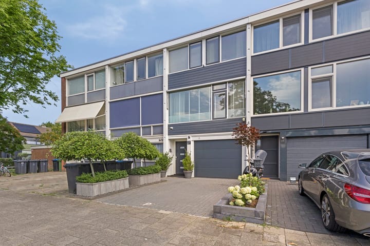 Photo of property Smaragdstraat 27, Groningen