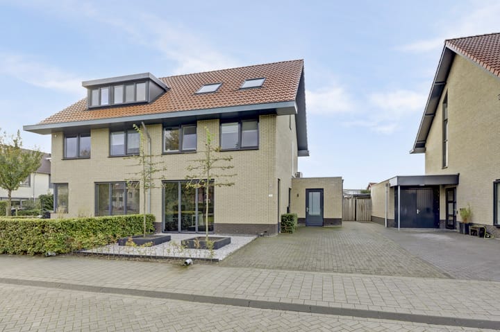 Smederij 148 in Dronten