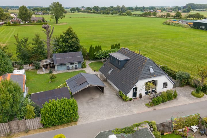 Smeestraat 1 in Veessen