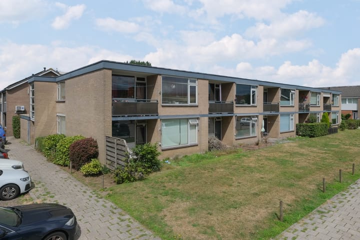 Smetanastraat 15 in Almelo