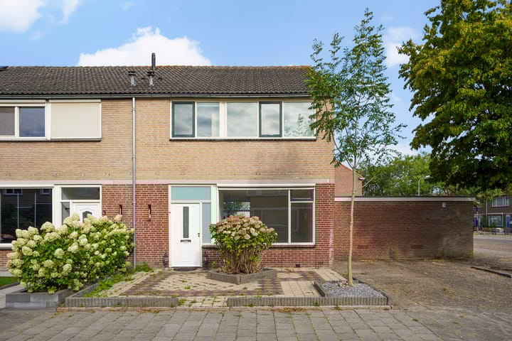 Smirnoffstraat 1 in 's-Hertogenbosch